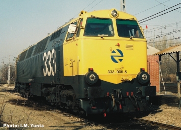 Diesellok D333 gelb/grau     