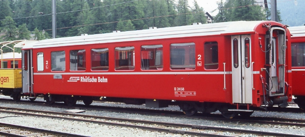 RhB AB 1542 EW I rot mit Logo