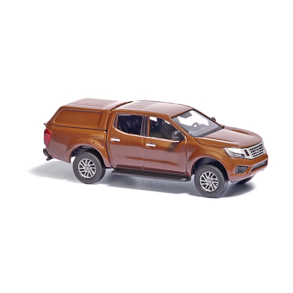 Busch 53706 Nissan Navara/Hardtop, Braun