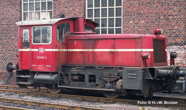 Liliput L162586 Diesel-Rangierlokomotive, 332 008-2, DB, altrot, Ep.IV